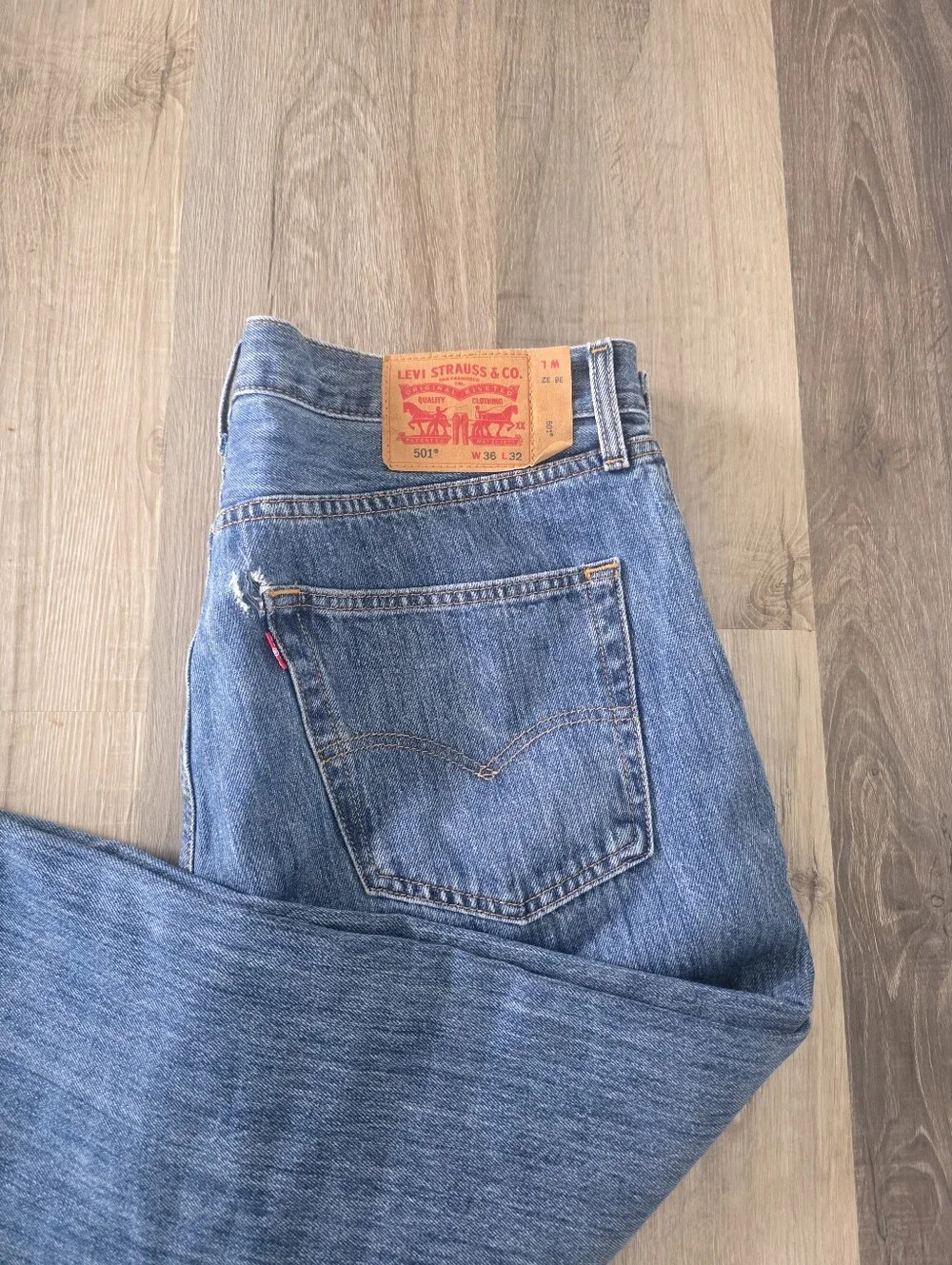 Vintage Levi's 501 Men's Classic Straight Leg Blue Jeans Sizale 36×32